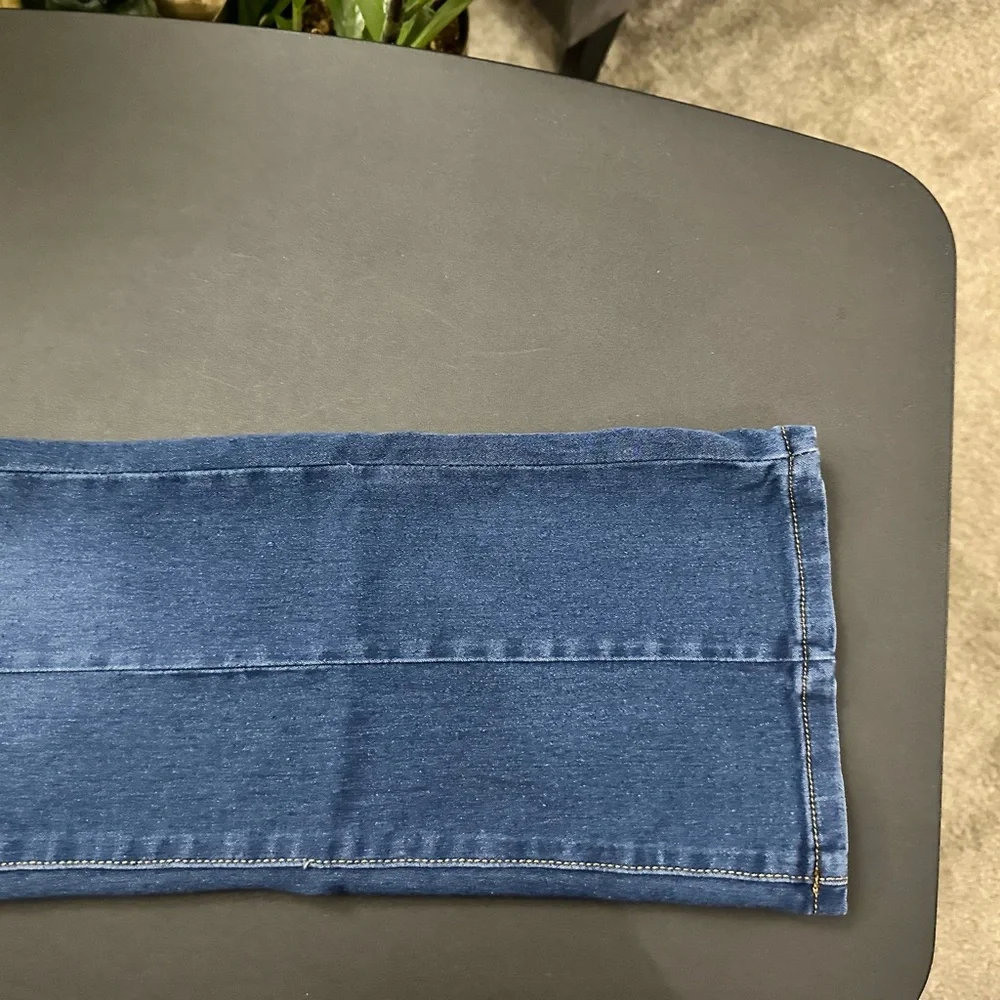 Blue Boot Leg Tahari Dark Blue Jeans - Picture 7 of 8